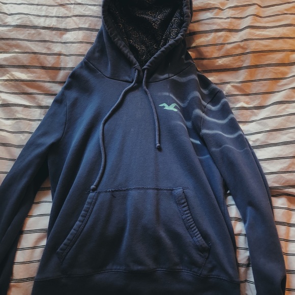 sweatshirt - Picture 1 of 2